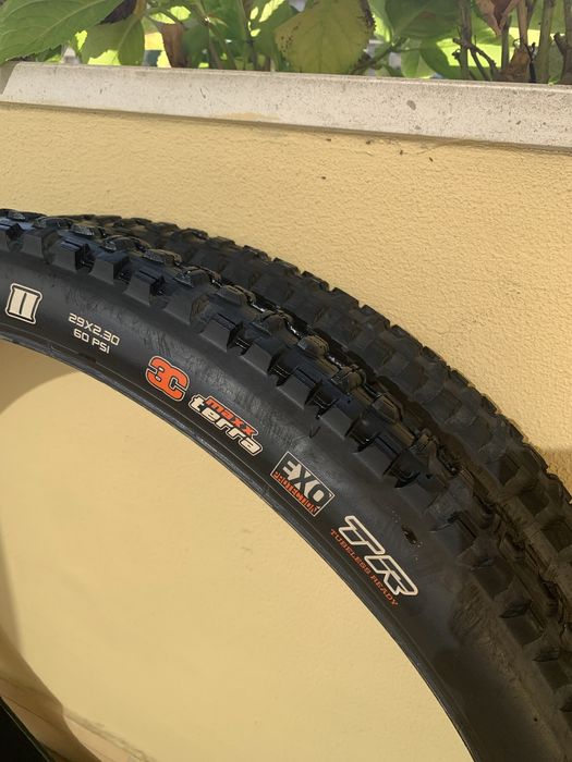Maxxis minion DHR ll 29’