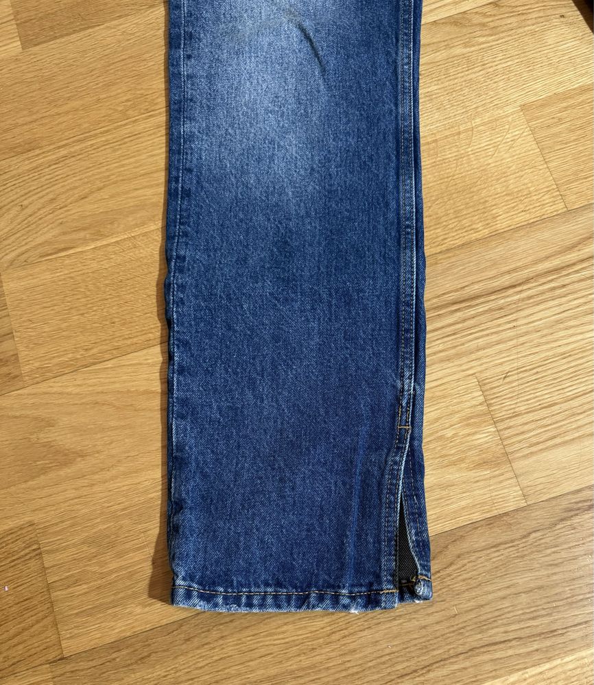 Джинси reserved straight zara