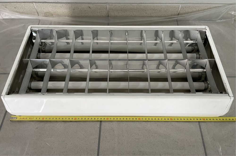 CANDEEIRO DE TETO - Armadura - Lâmpadas Fluorescentes