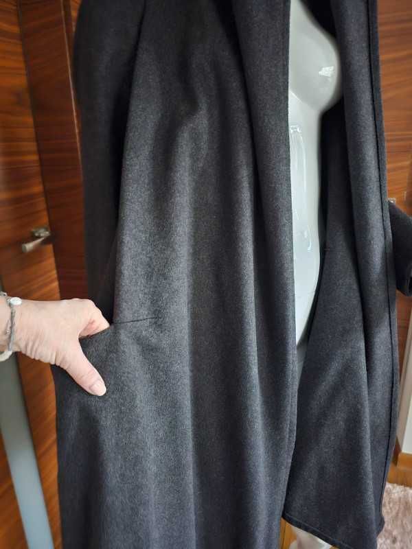 Płaszcz z kapturem z paskiem Zara damski wełna M