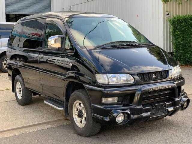 В розборі Mitsubishi Delica