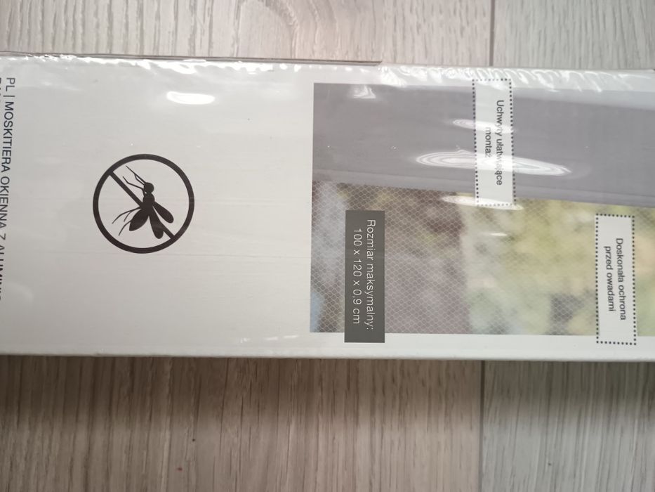 Moskitiera na okno okienna z aluminiową ramą biała nowa