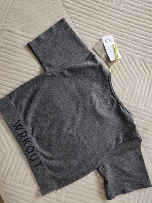 Nowy top sportowy WORKOUT, r.M-L