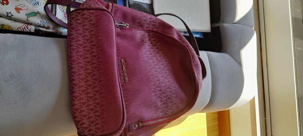 Mochila mickel kors