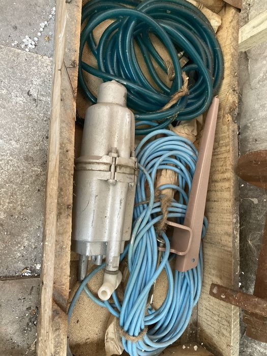 погружной насос электроопрыскиватель новый