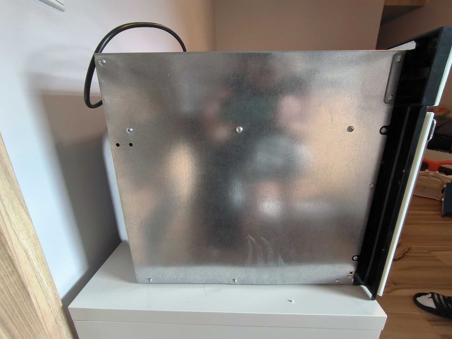 Mikrofalówka do zabudowy WHIRLPOOL AMW 730 WH Biała