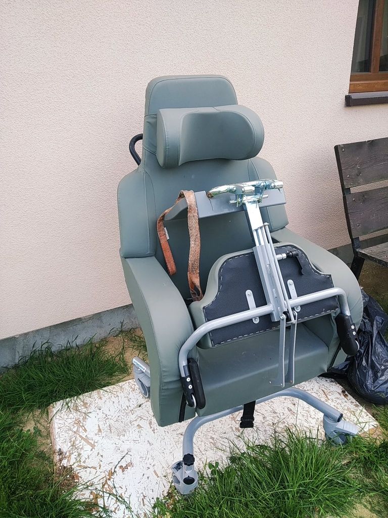 Fotel inwalidzki