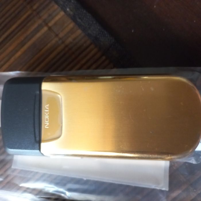 Nokia 8800 металевий корпус