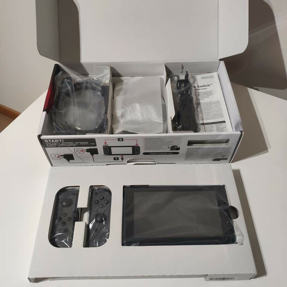 DESBLOQUEADA Nintendo Switch Grey 64GB