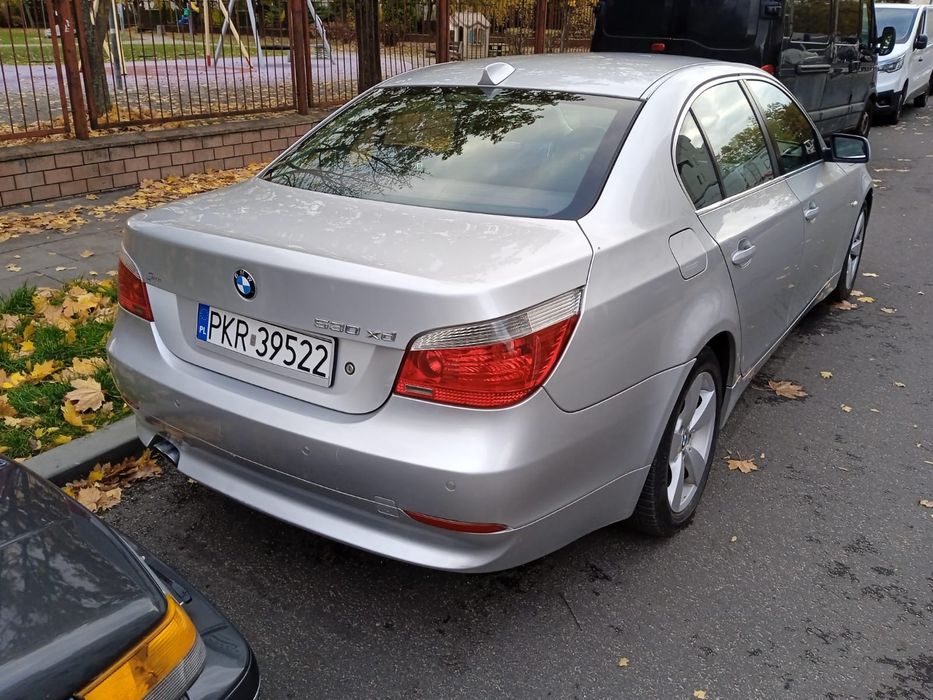 BMW 530 x drive sedan