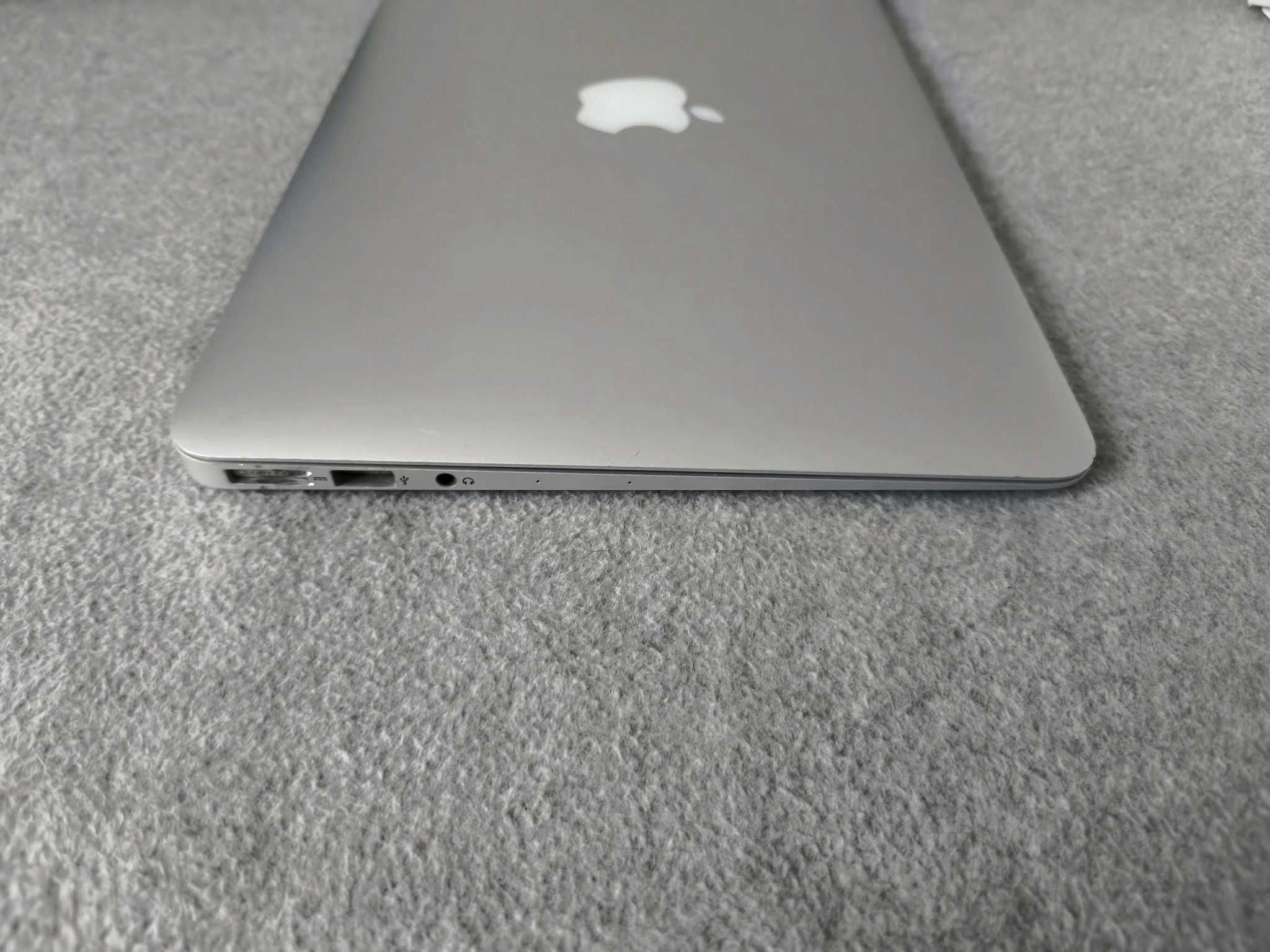 Apple MacBook Air Core i5 2,6Ghz MacOS Sonoma PL i Dużo aplikacji