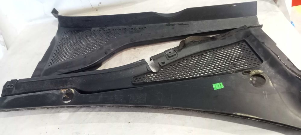 Grelha curcuvan VW GOLF VII Variant