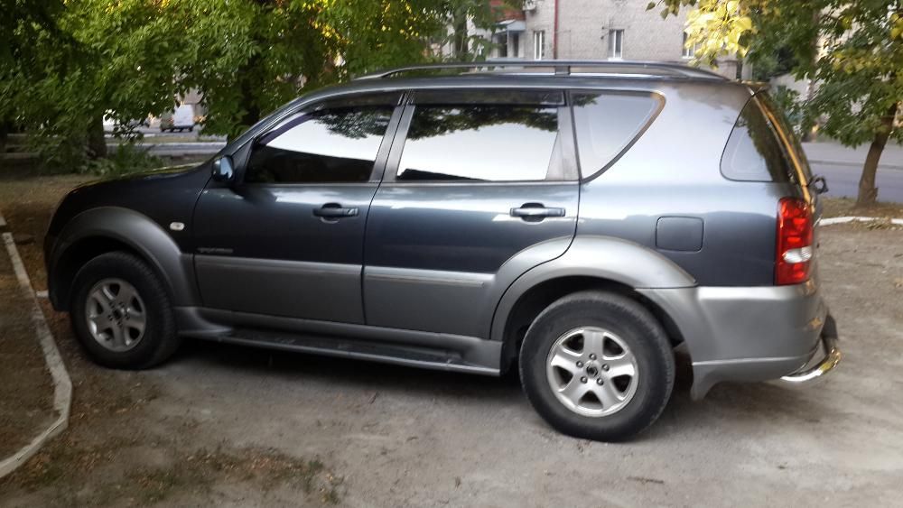 SsangYong Rexton II (СсангЙонг Рекстон) - 2,7, AWD, с 2008 г., 200тыс.