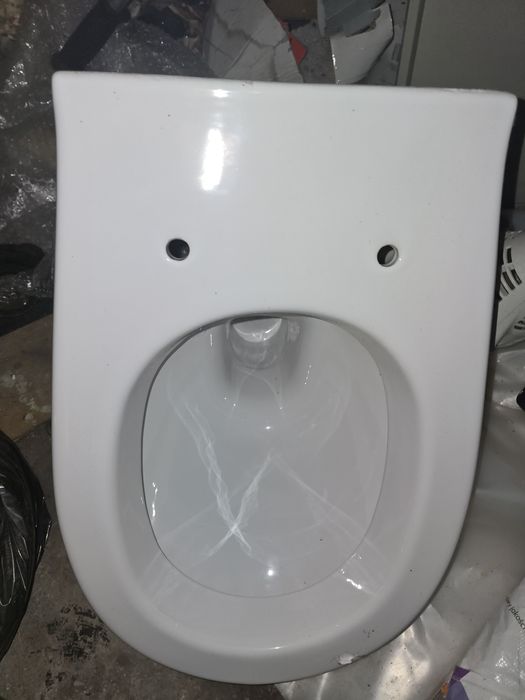 Miska WC wisząca Concept CD-S – NOWA + komplet rurek do zasilania wody