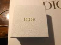 Piękne kartony firmy Dior