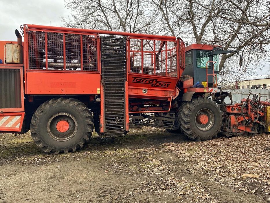 Найм комбайнів по збиранню цукрового буряку