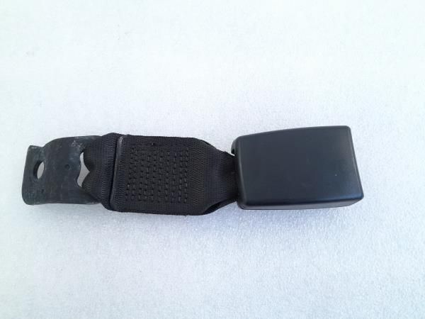 Encaixe de cinto trás esquerdo BMW 1 (E81)