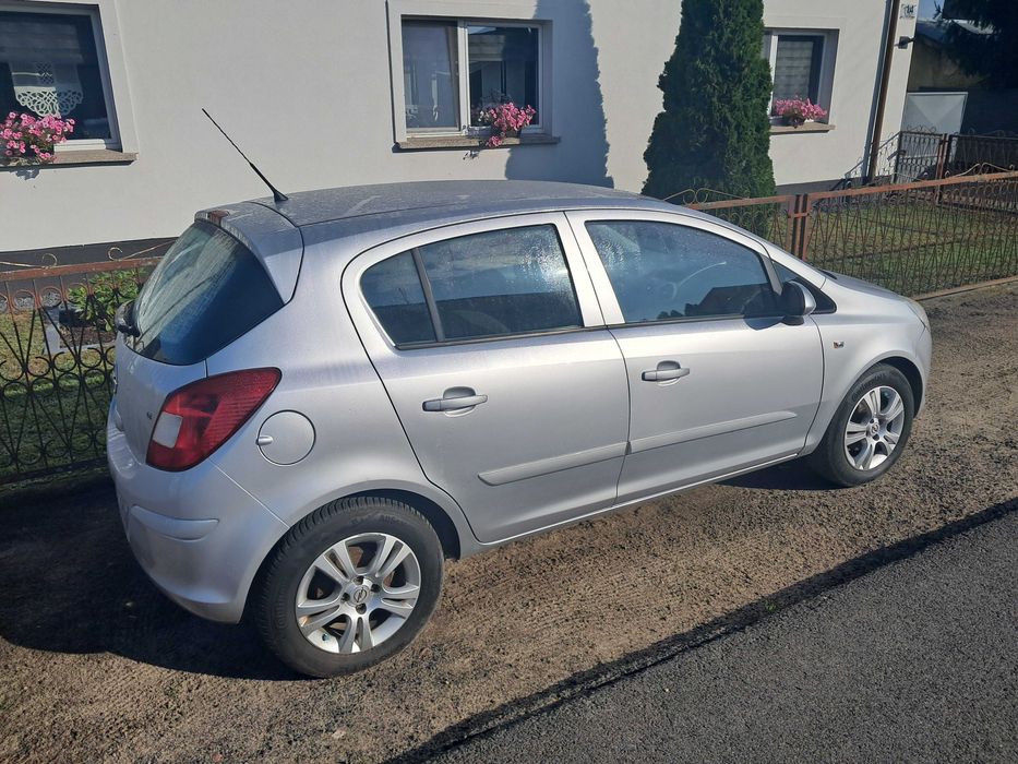 Opel Corsa D 1.2 2007r