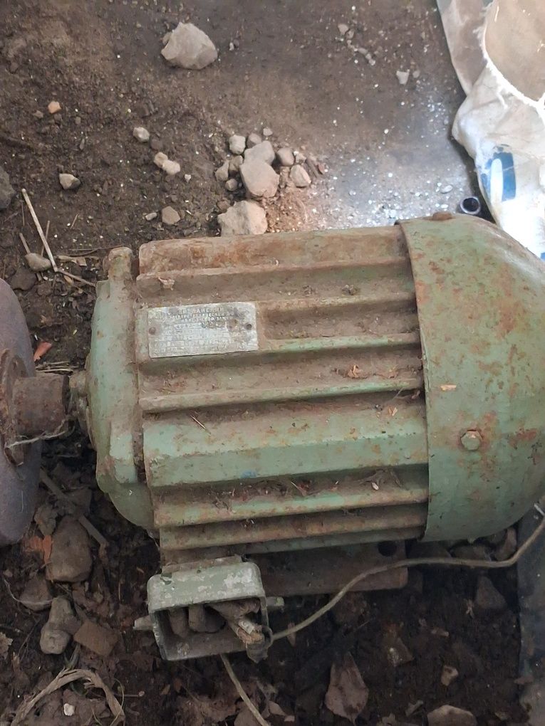 Электродвигатель