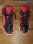 Nike vermelho e preto
