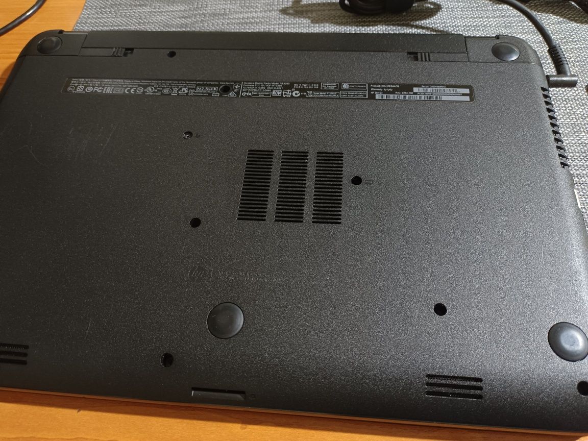 15.5" НР 250 G3, SSD240Gb-RAM 8Gb, 4 ядра 2666МHz, HD Graphics 2Gb.