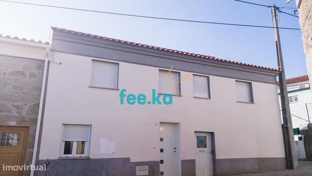 Moradia em Banda com Logradouro