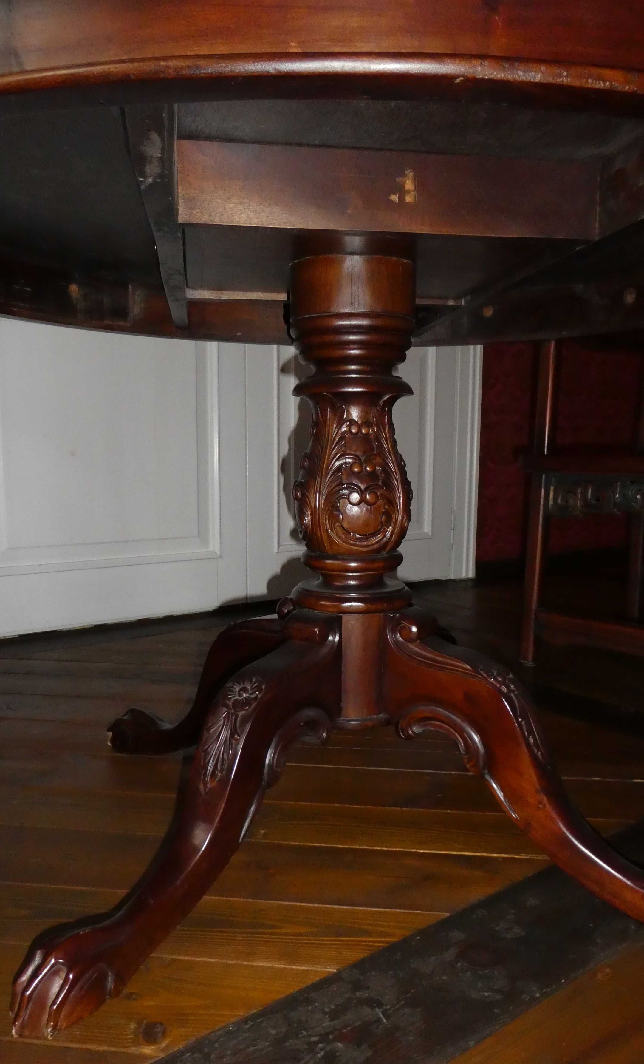 Stół drewniany Chippendale