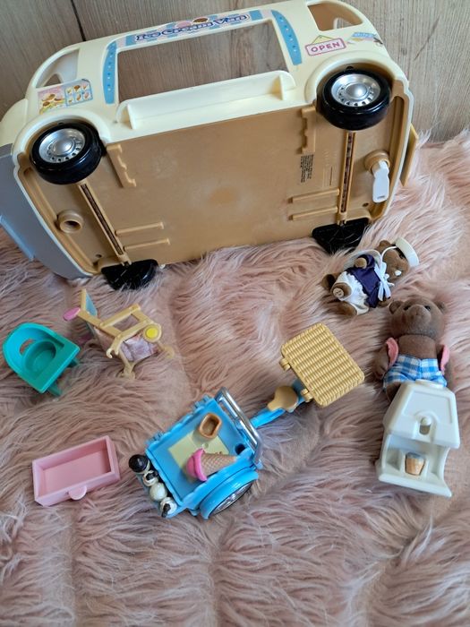 Samochód z lodami Sylvanian Families
