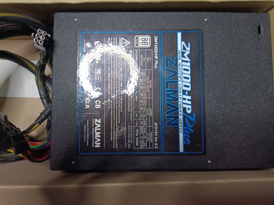 Блок питания Zalman ZM1000-HP Plus 1000W 80 Plus Siver