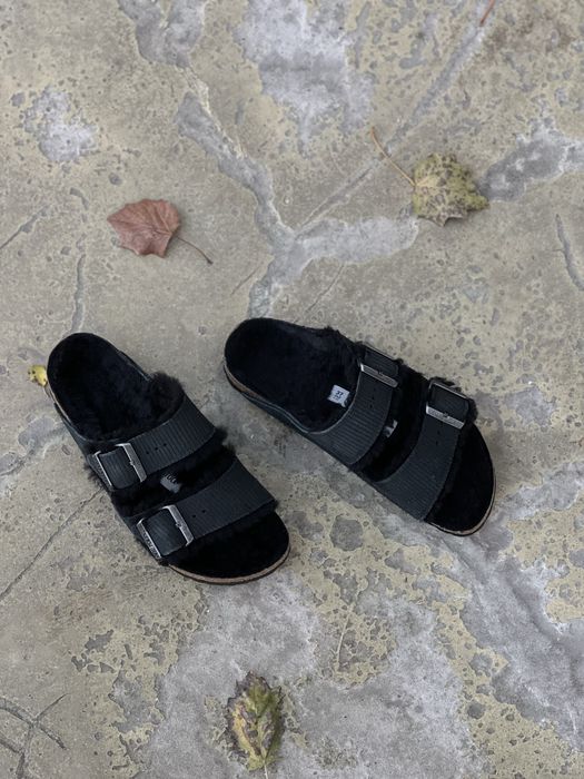 Шльопанці Birkenstock з хутром всередині