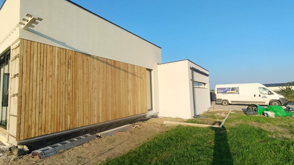 Elewacje docieplenia tynki podbitki dachowe