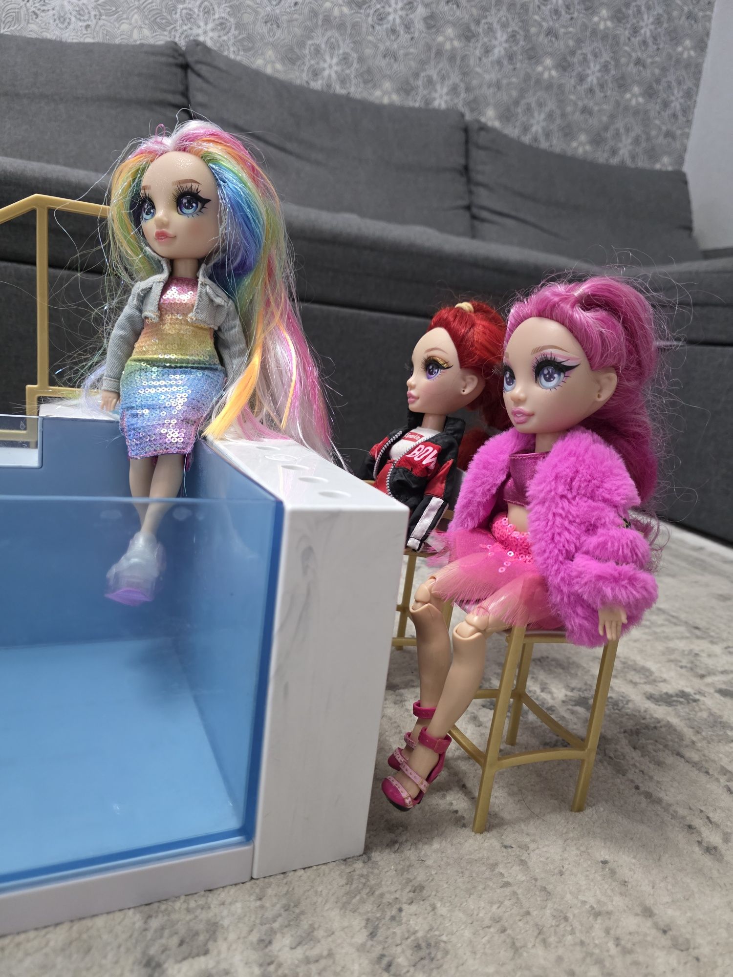 Rainbow High  ляльки та басейн