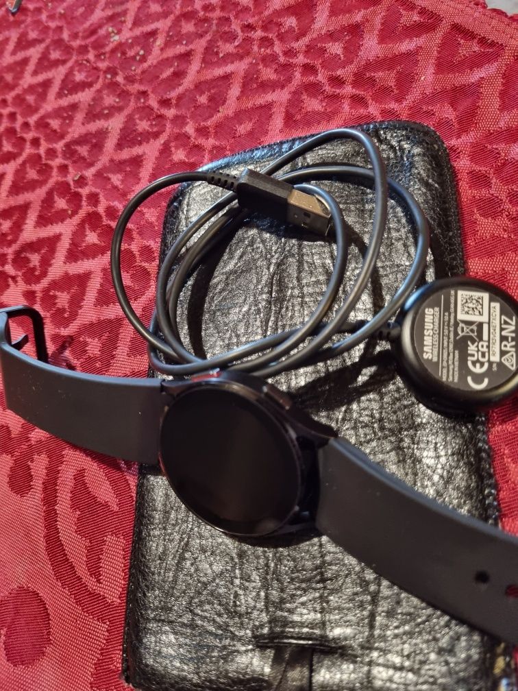 Samsung watch 4 geração.