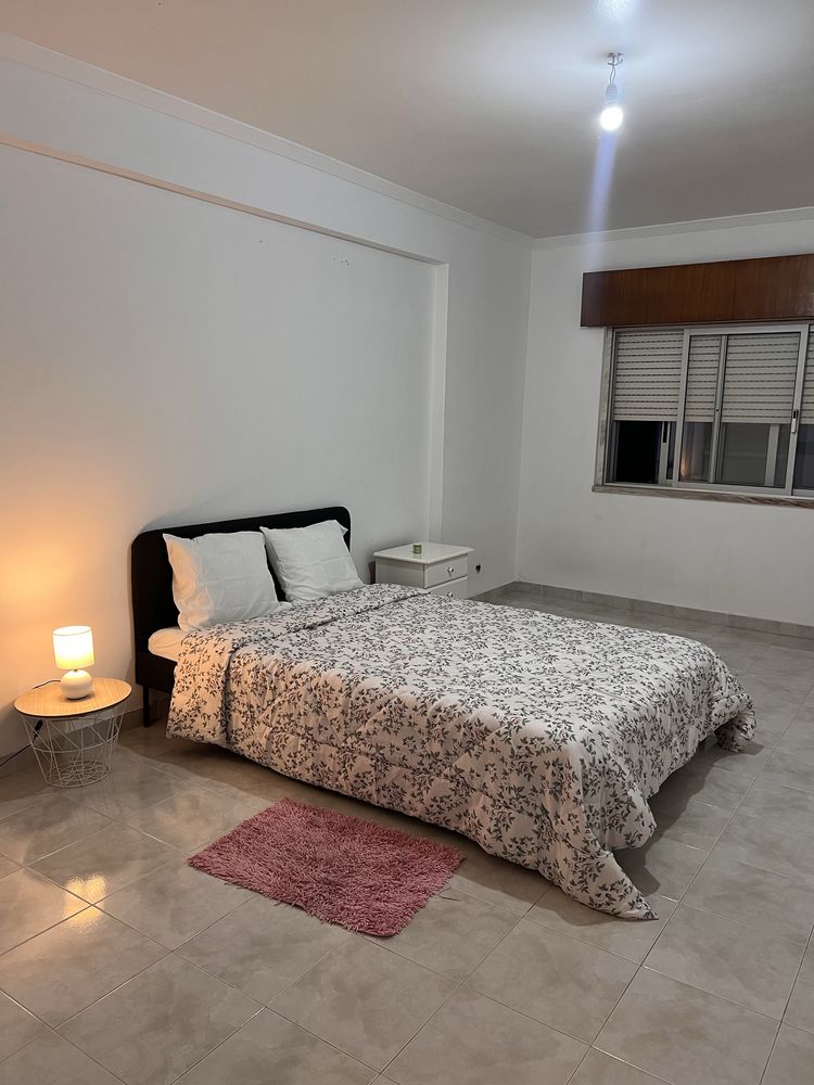 Quarto pra arrendar solteiro(mulher) ou casal