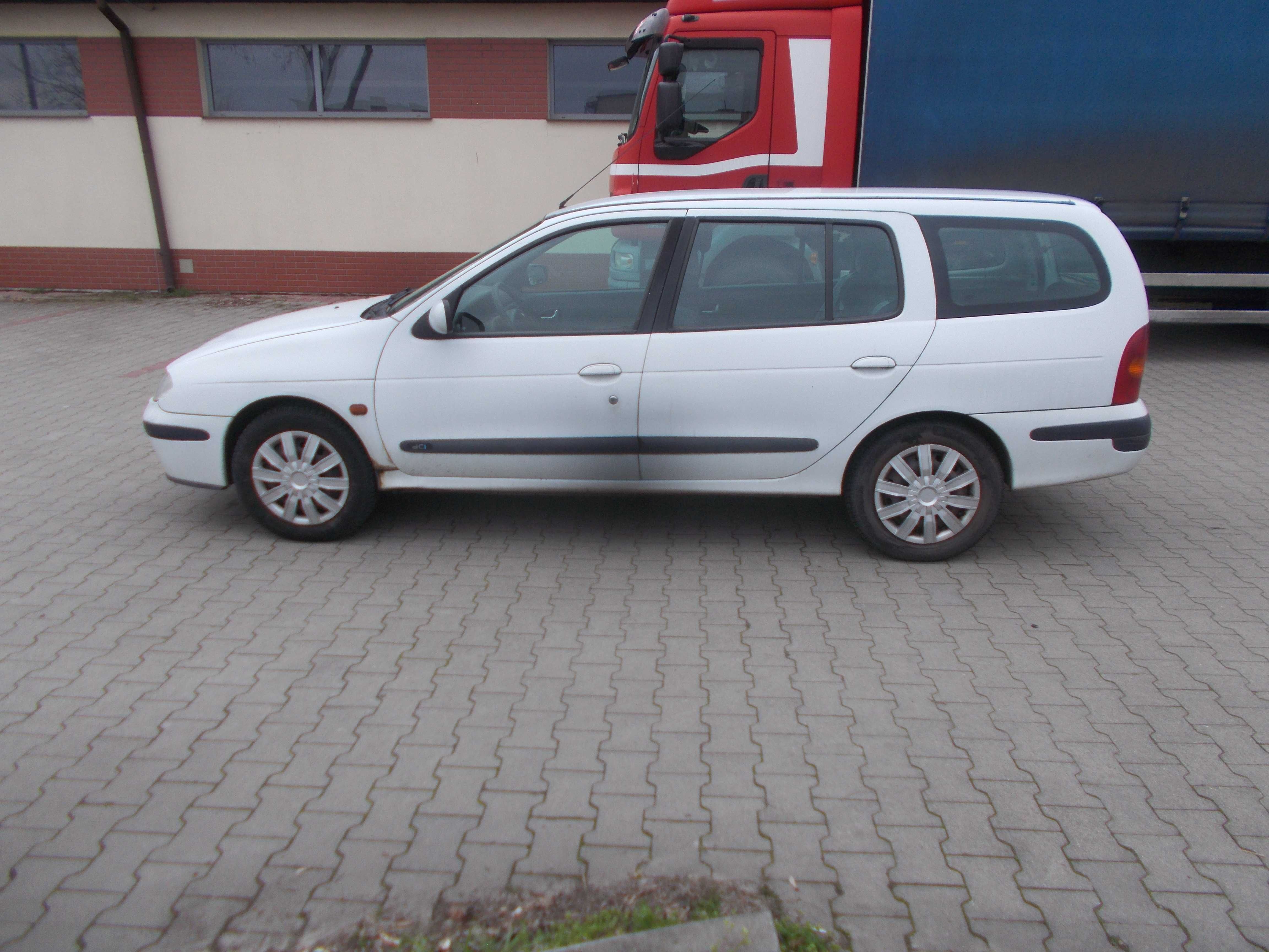 Drzwi lewe tylne tył Renault Megane Kombi białe demontaż