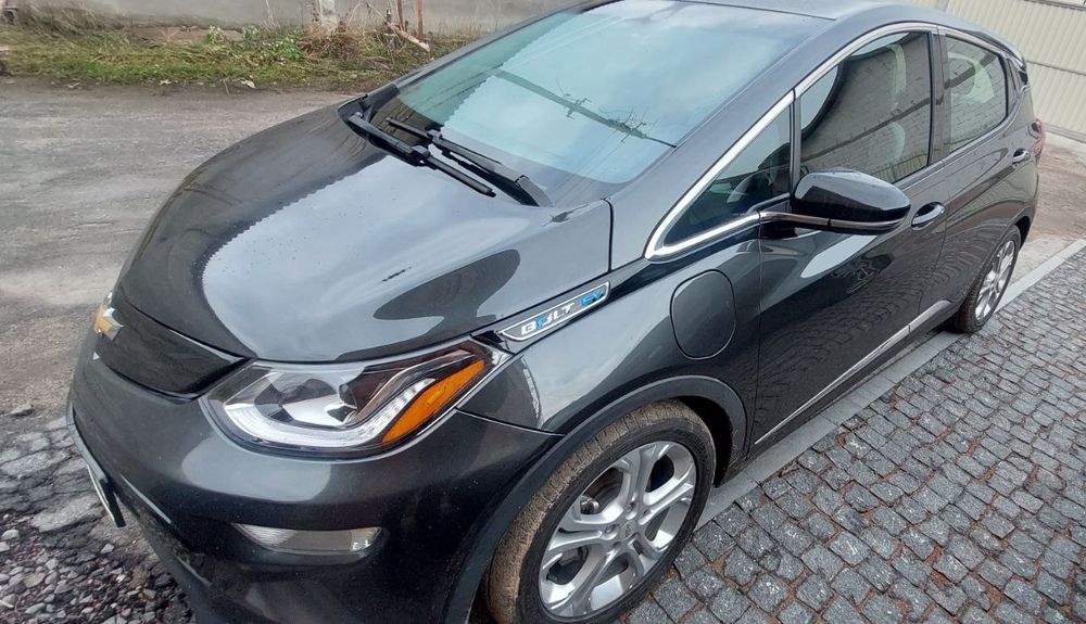 Шевроле  болт 2020р