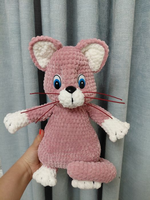 Котик плюшевий амігурумі