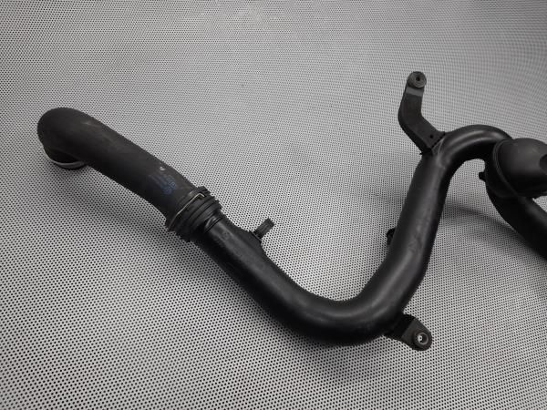 Tubo do intercooler VOLKSWAGEN Touran (1T)