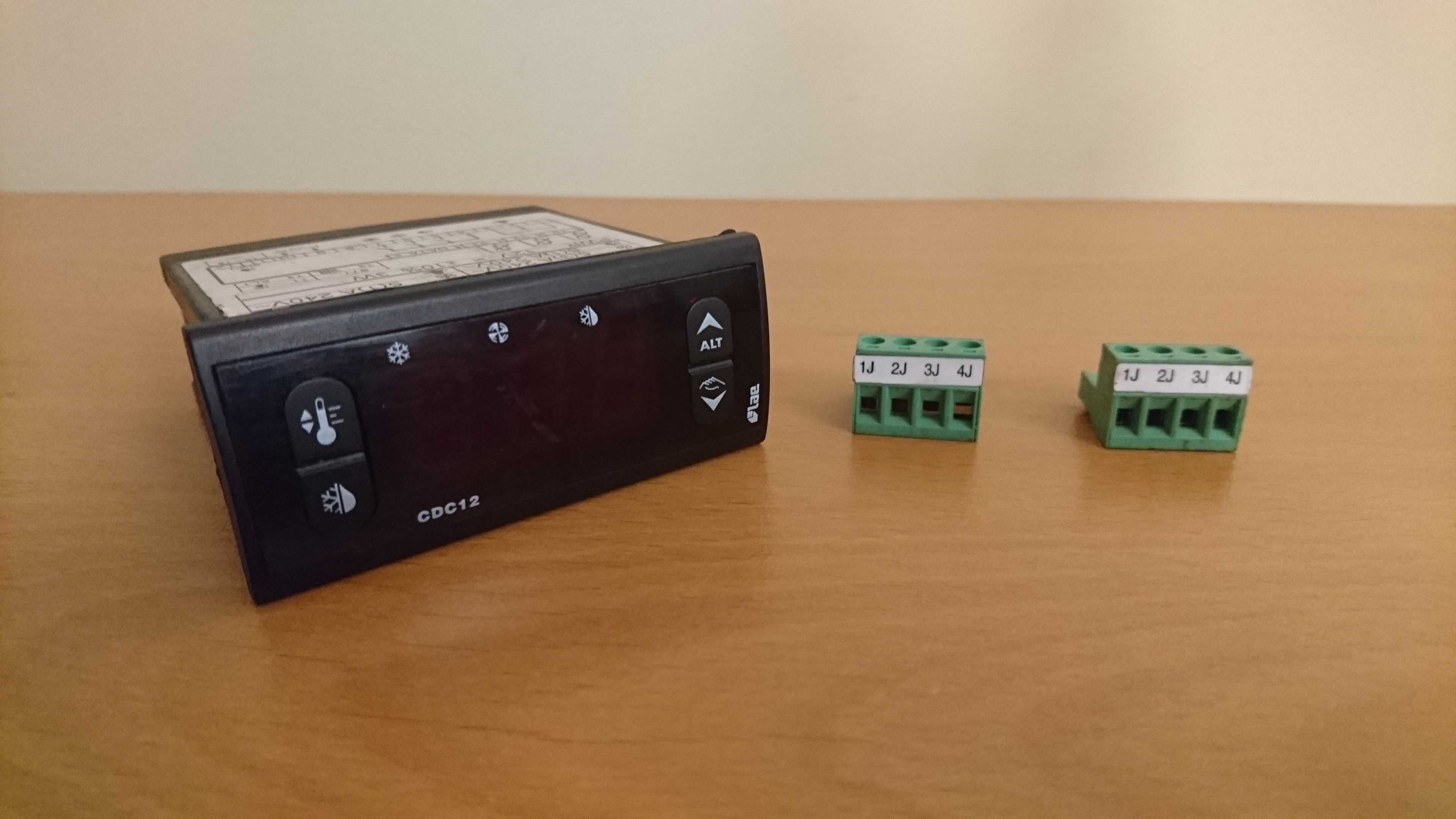 Regulator sterownik temperatury LAE CDC12 CDC122T1R2F