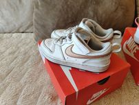 Buty dziecięce rozmiar 32 marki Nike