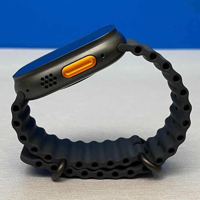 Apple Watch Ultra 3 (Titanium Black) - 49mm - Black Ocean Band