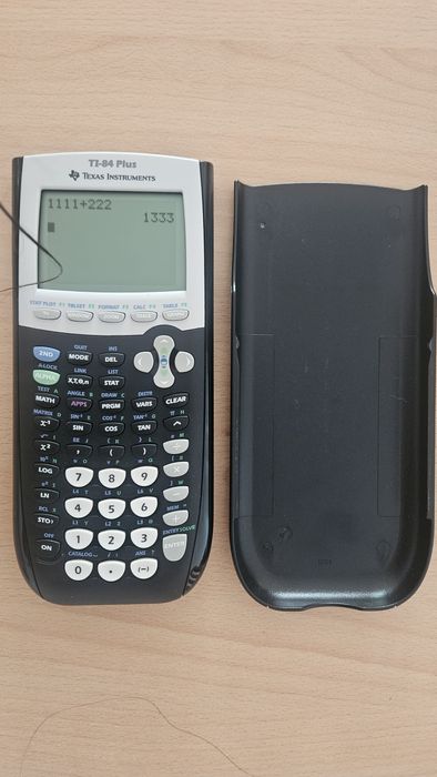 Calculadora Gráfica Texas TI-84 Plus