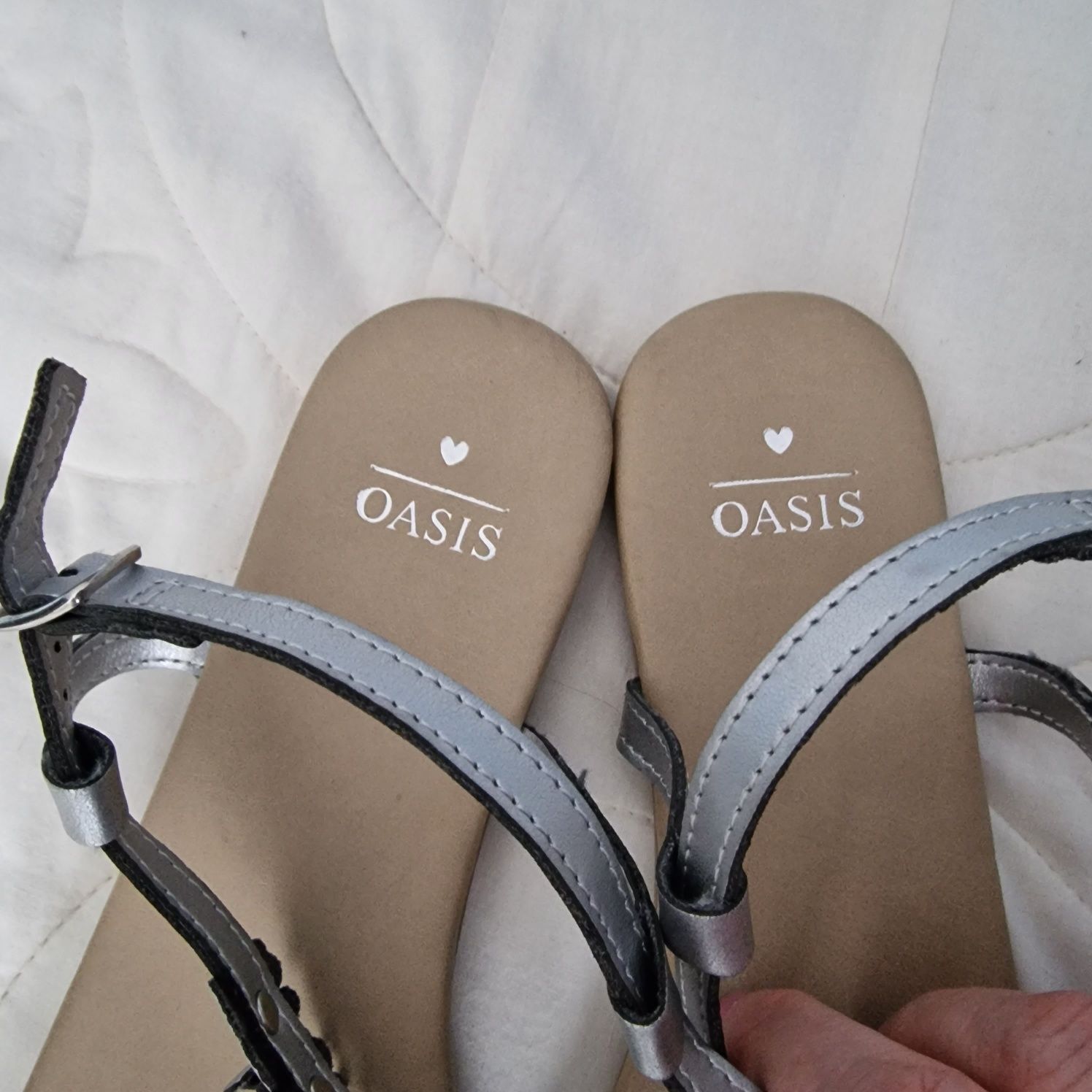 Nowe sandały Oasis