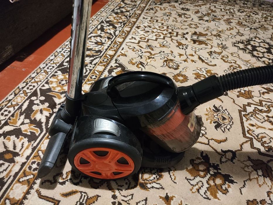 Polaris pvc1516 пилосос циклон cyclon
Maestro mr-601