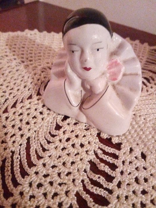 Pierrot estatuetas da sorte