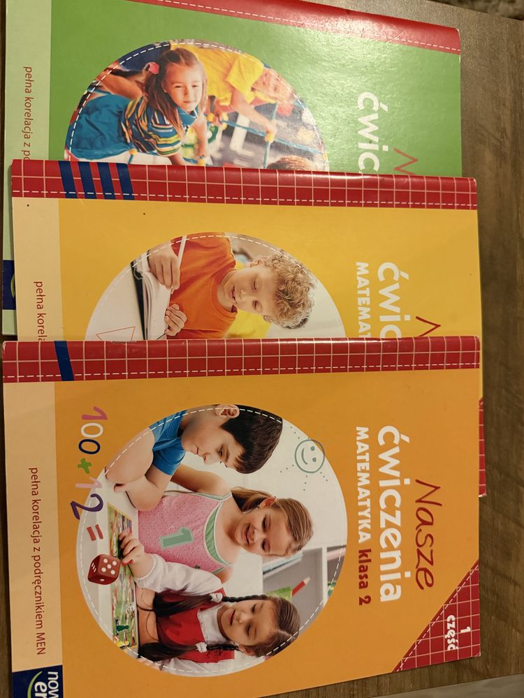 Zeszyty cwiczen matematyka i polski