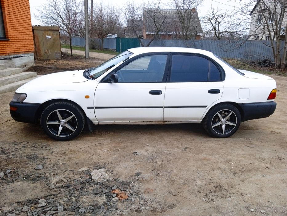 Продам авто Тойота корола