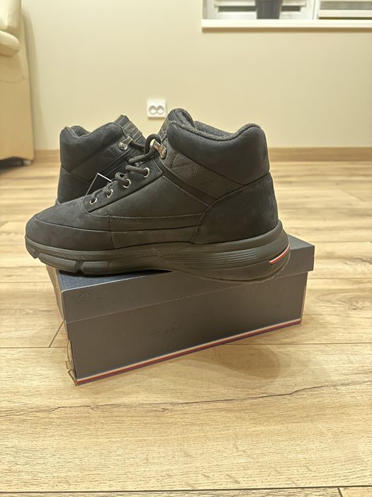 Tommy Hilfiger 42р