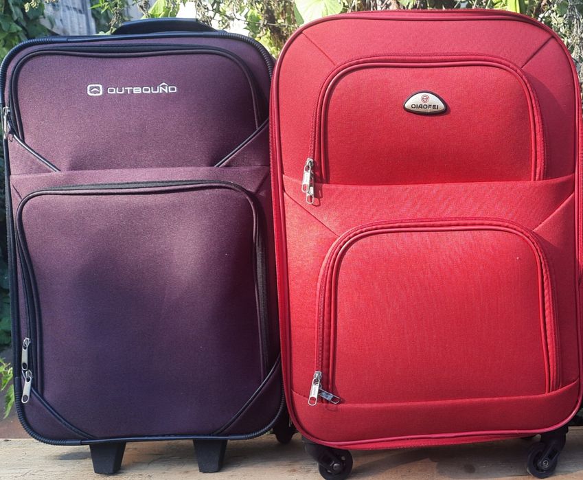 Продам    валізи