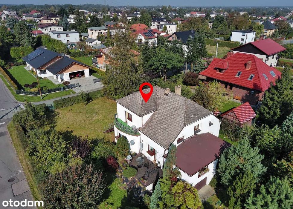 Niezależne pietro domu z piękną  działką i garażem